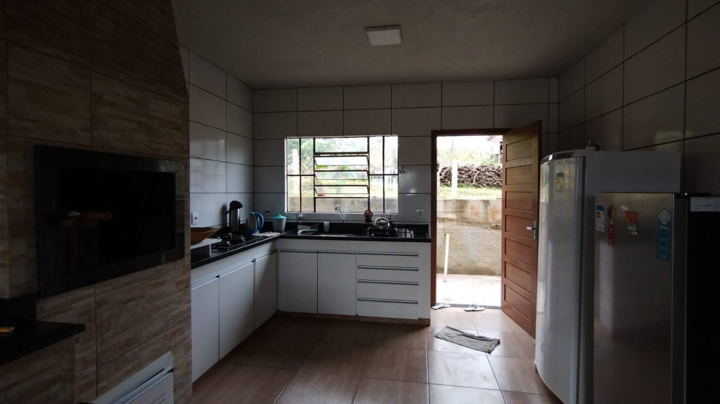 Chácara à venda com 2 quartos, 100m² - Foto 6