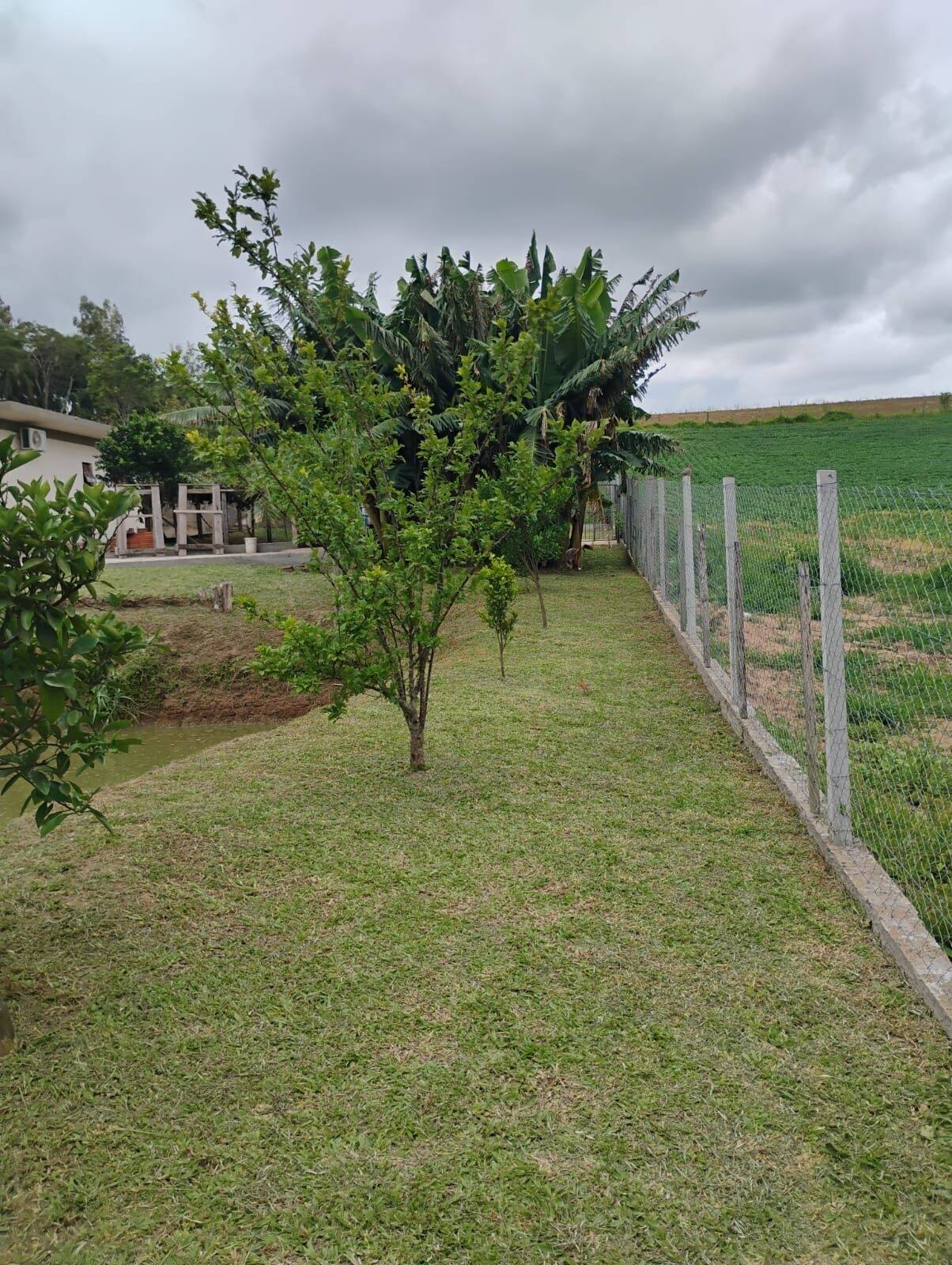 Chácara à venda com 2 quartos, 100m² - Foto 11