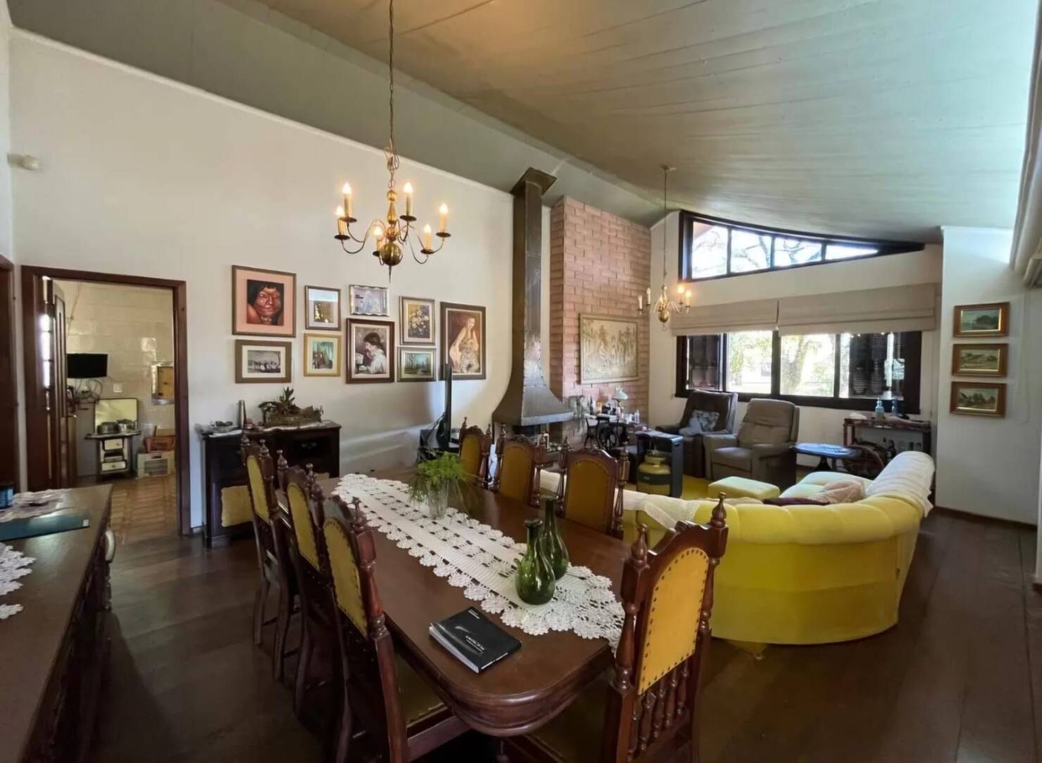 Casa, 3 quartos, 301 m² - Foto 2