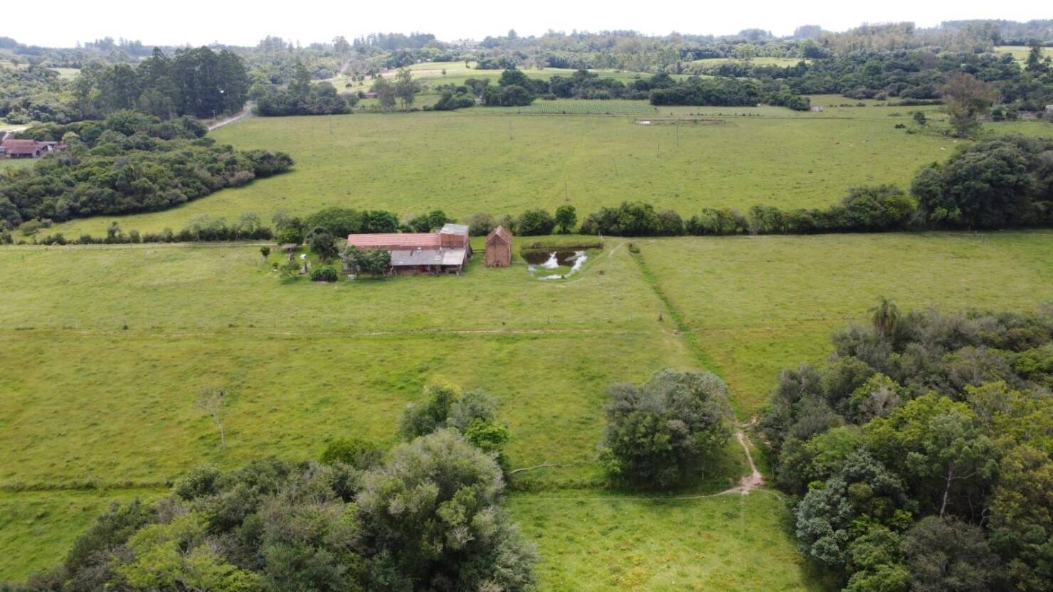 Sítio, 3 quartos, 180 m² - Foto 4