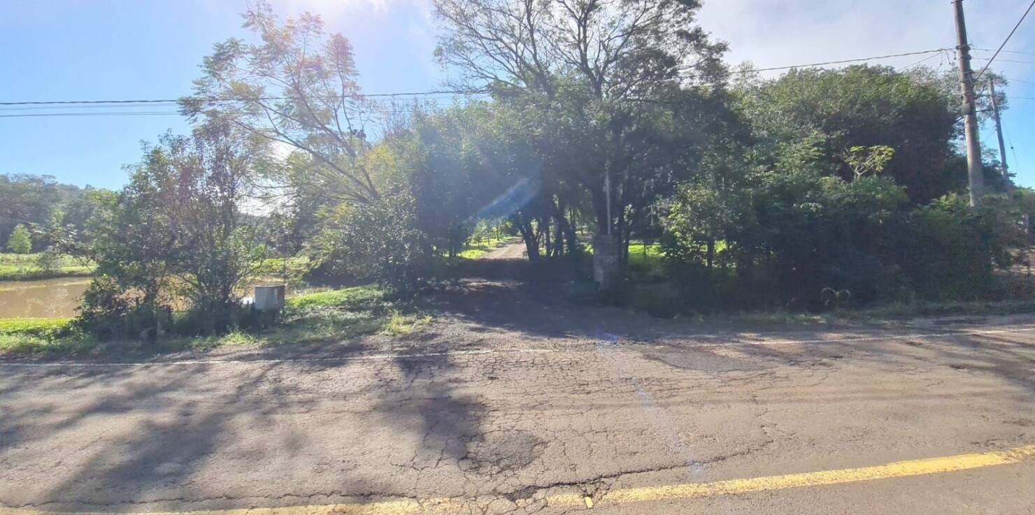 Chácara à venda com 3 quartos, 170m² - Foto 14