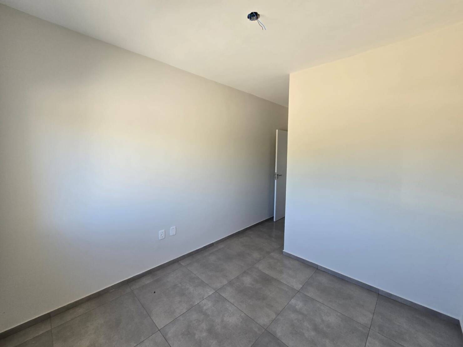 Casa à venda com 2 quartos, 49m² - Foto 4
