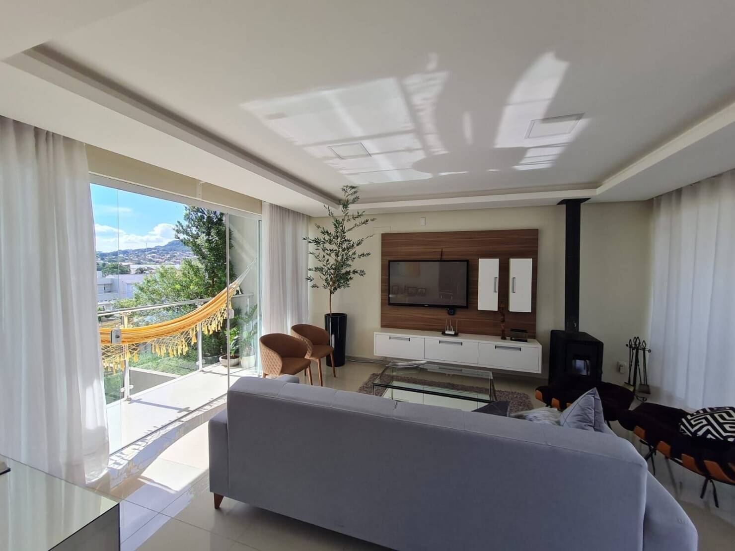 Casa à venda com 3 quartos, 360m² - Foto 4