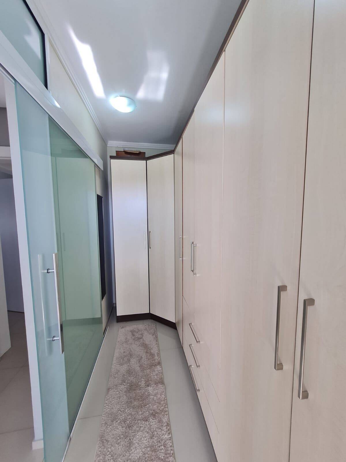 Casa à venda com 3 quartos, 360m² - Foto 15