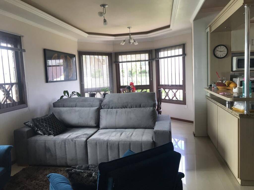 Casa à venda com 3 quartos, 173m² - Foto 8