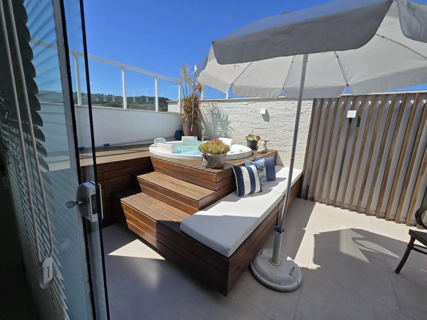 Apartamento à venda com 2 quartos, 148m² - Foto 2