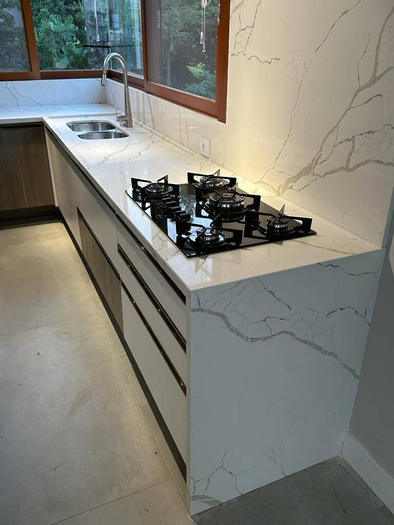 Casa para alugar com 3 quartos, 450m² - Foto 18