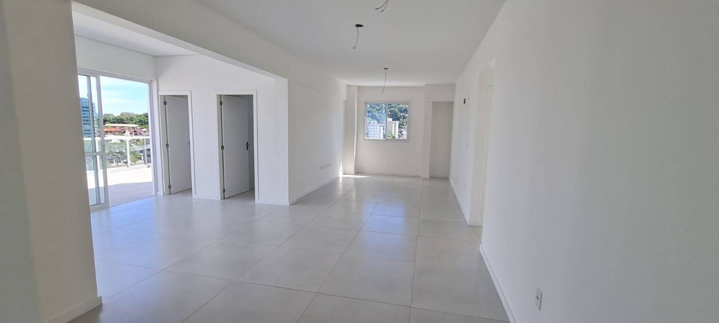 Apartamento à venda com 3 quartos, 199m² - Foto 11