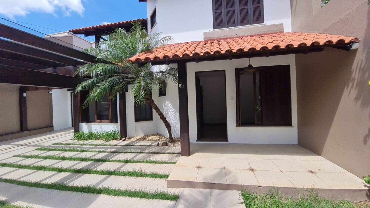 Casa à venda com 3 quartos, 230m² - Foto 3