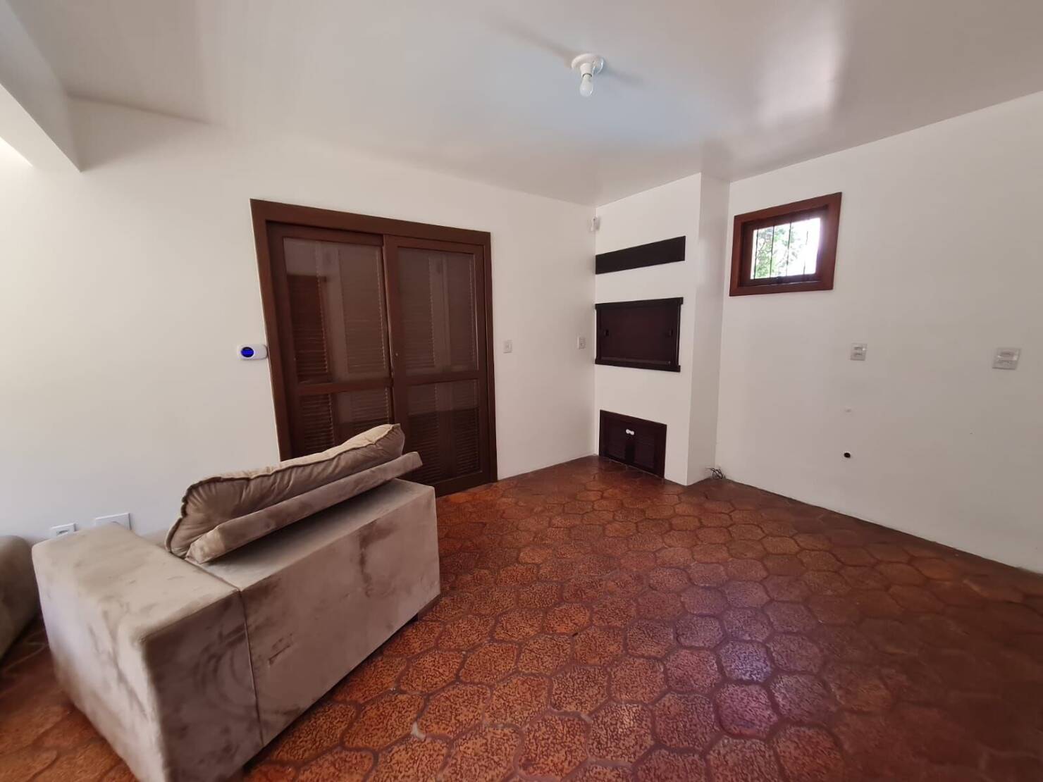 Casa à venda com 3 quartos, 230m² - Foto 8