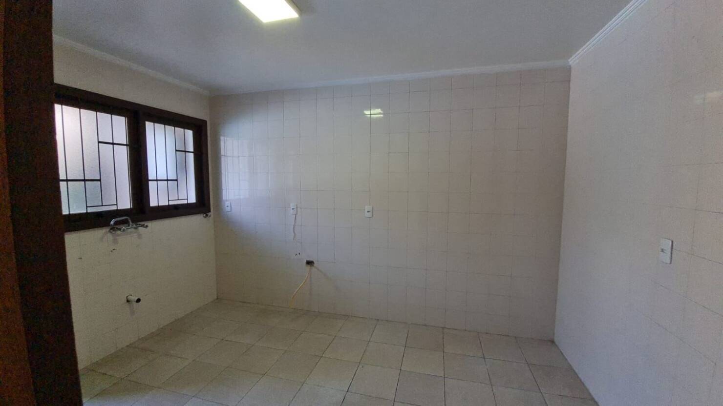 Casa à venda com 3 quartos, 230m² - Foto 10