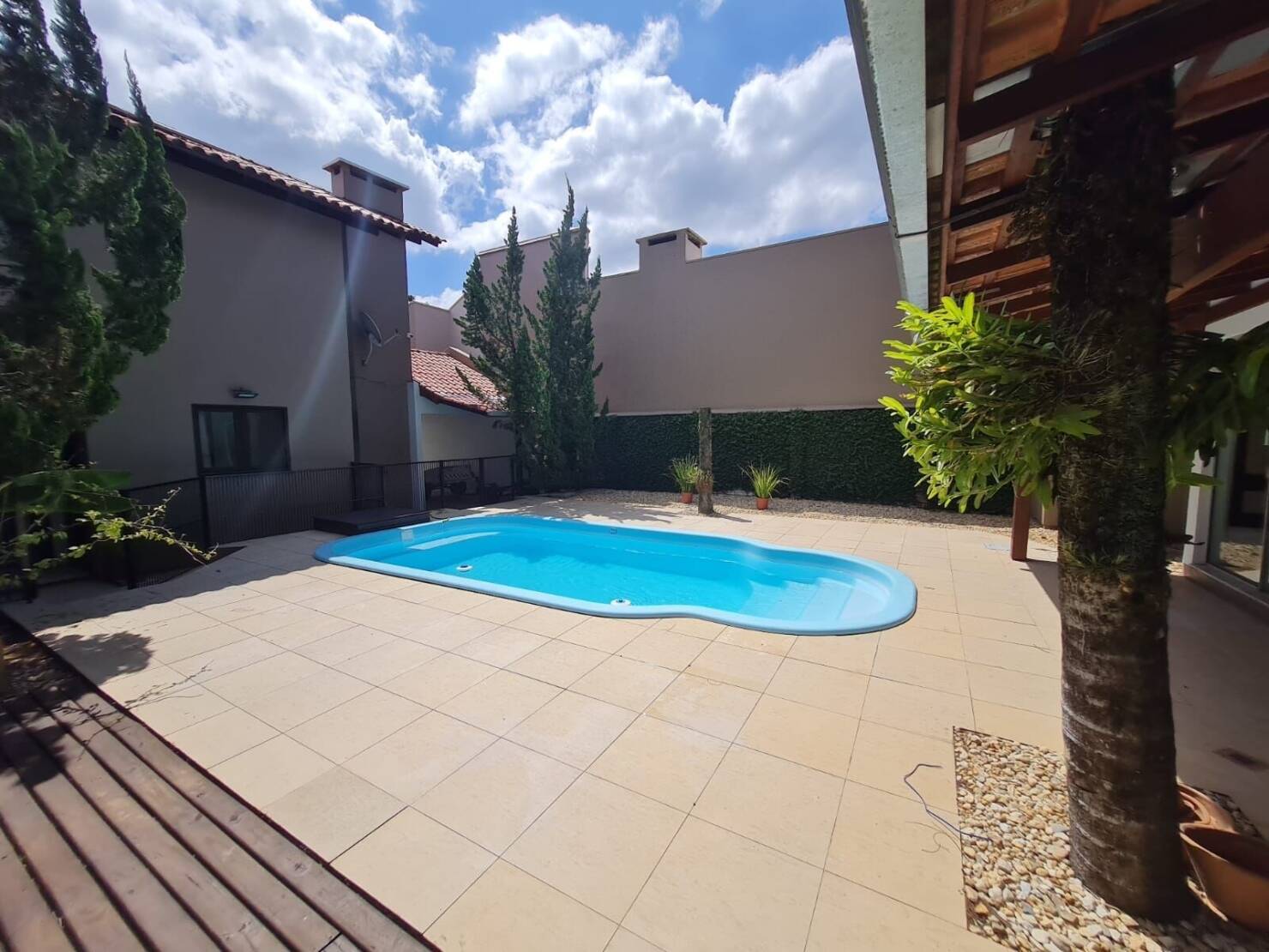 Casa à venda com 3 quartos, 230m² - Foto 25