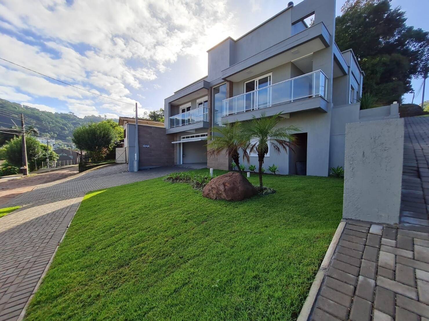 Casa à venda com 4 quartos, 207m² - Foto 3