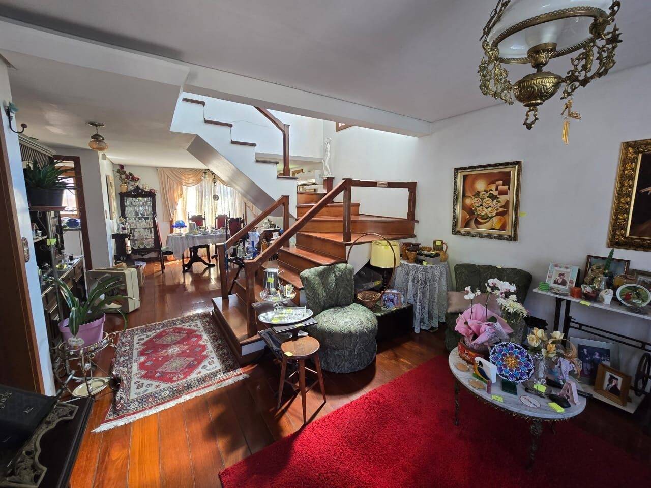 Apartamento à venda com 3 quartos, 160m² - Foto 2