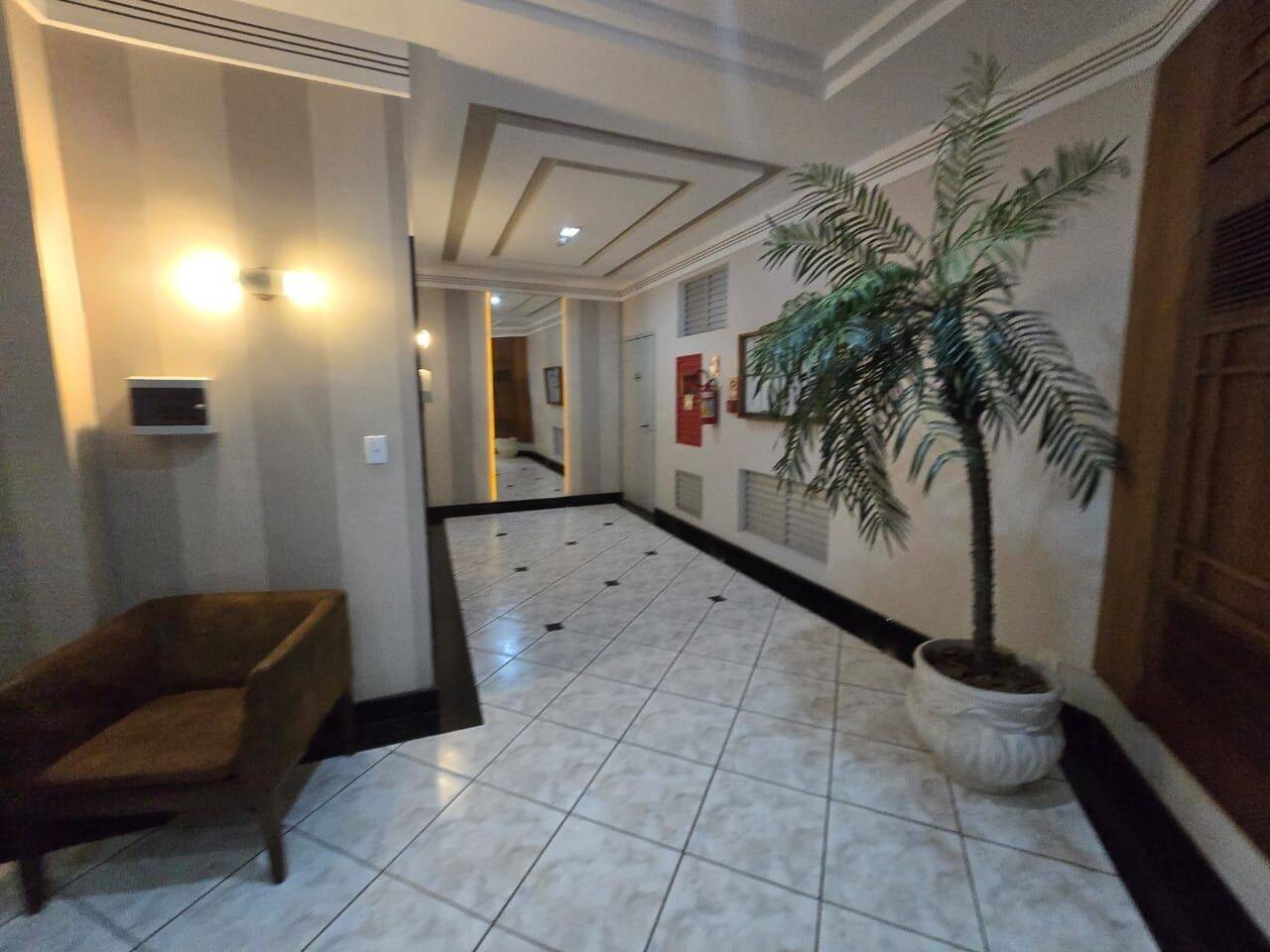 Apartamento à venda com 3 quartos, 77m² - Foto 23