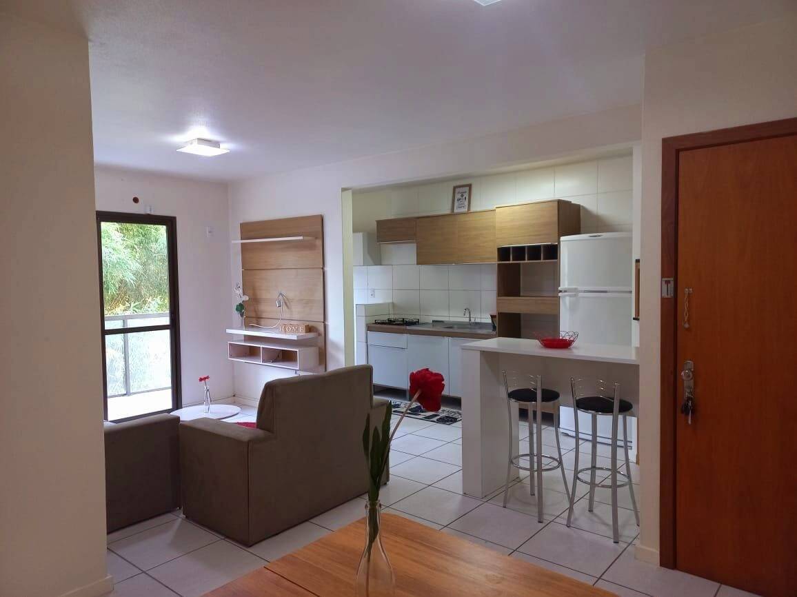 Apartamento à venda com 2 quartos, 68m² - Foto 2