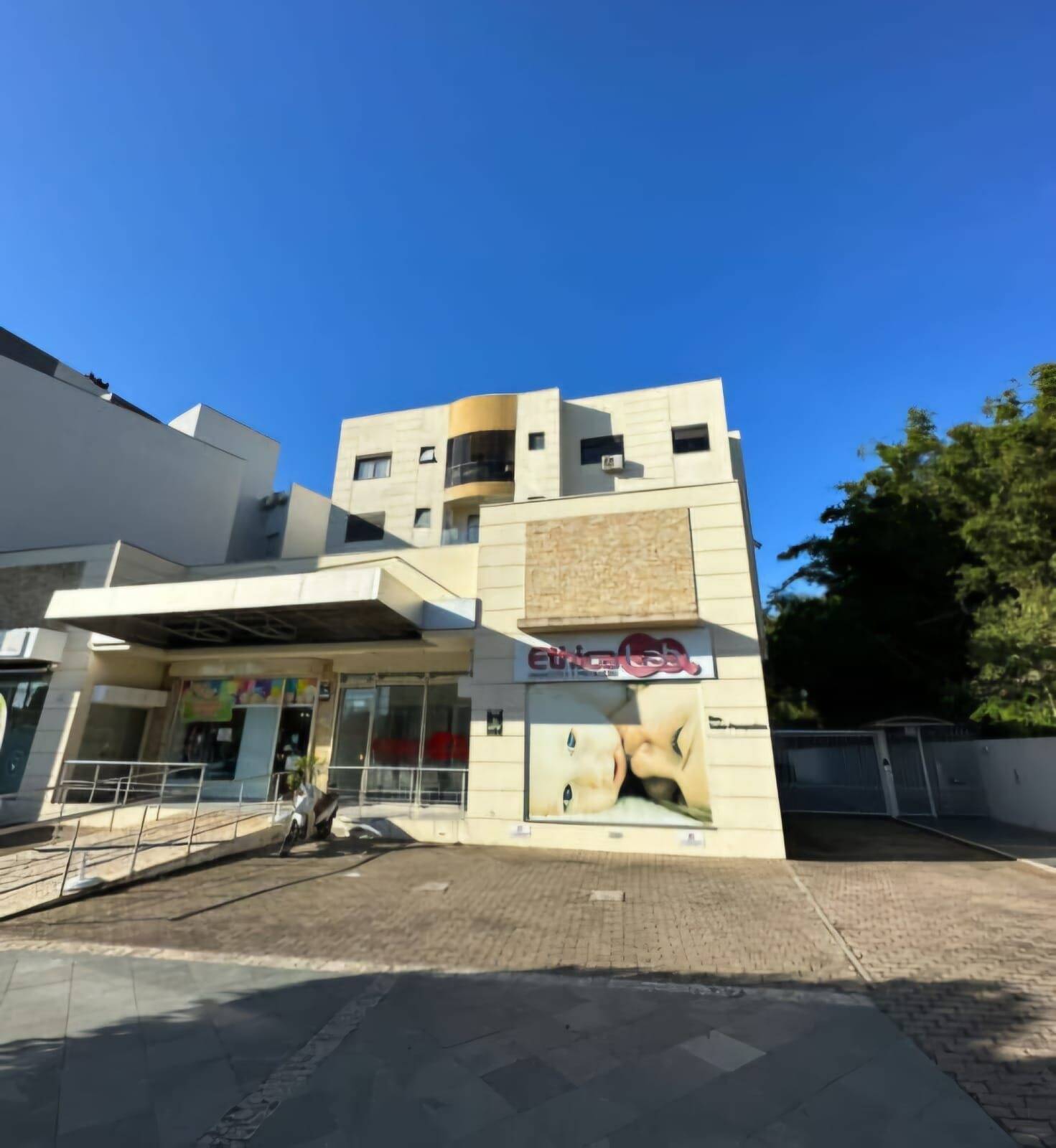 Apartamento à venda com 2 quartos, 68m² - Foto 22