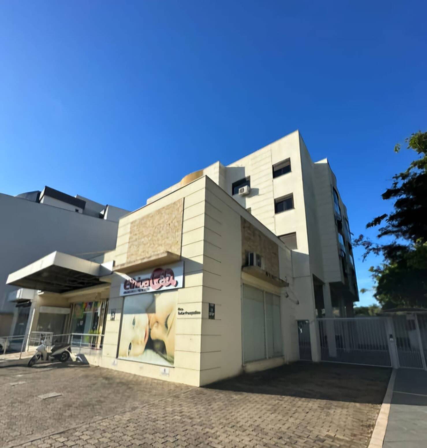 Apartamento à venda com 2 quartos, 68m² - Foto 23