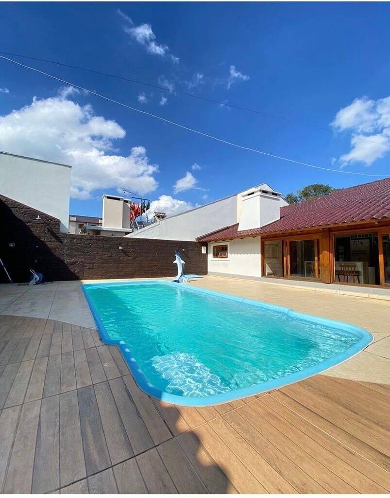 Casa, 3 quartos, 157 m² - Foto 1