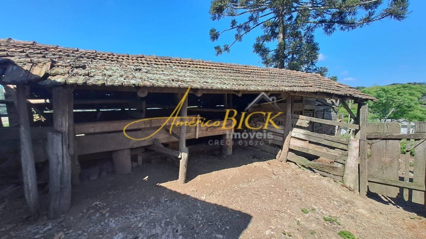 Chácara à venda com 2 quartos, 130m² - Foto 10