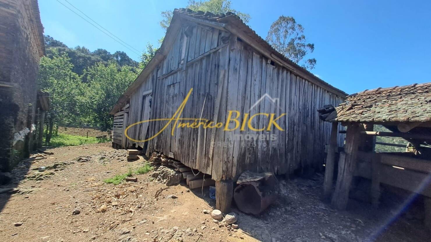 Chácara à venda com 2 quartos, 130m² - Foto 12