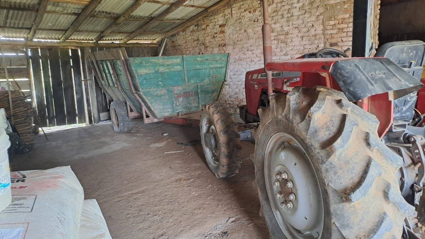 Fazenda à venda com 3 quartos, 100000m² - Foto 6