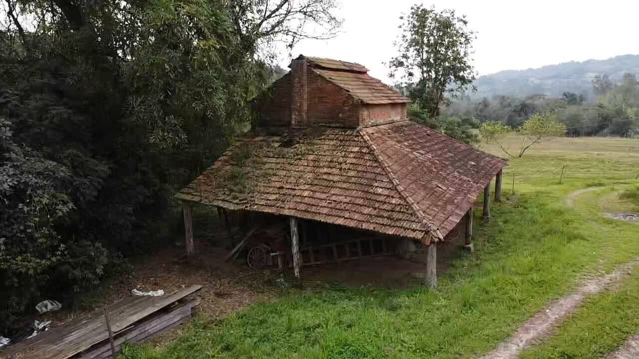 Fazenda à venda com 3 quartos, 180900m² - Foto 9