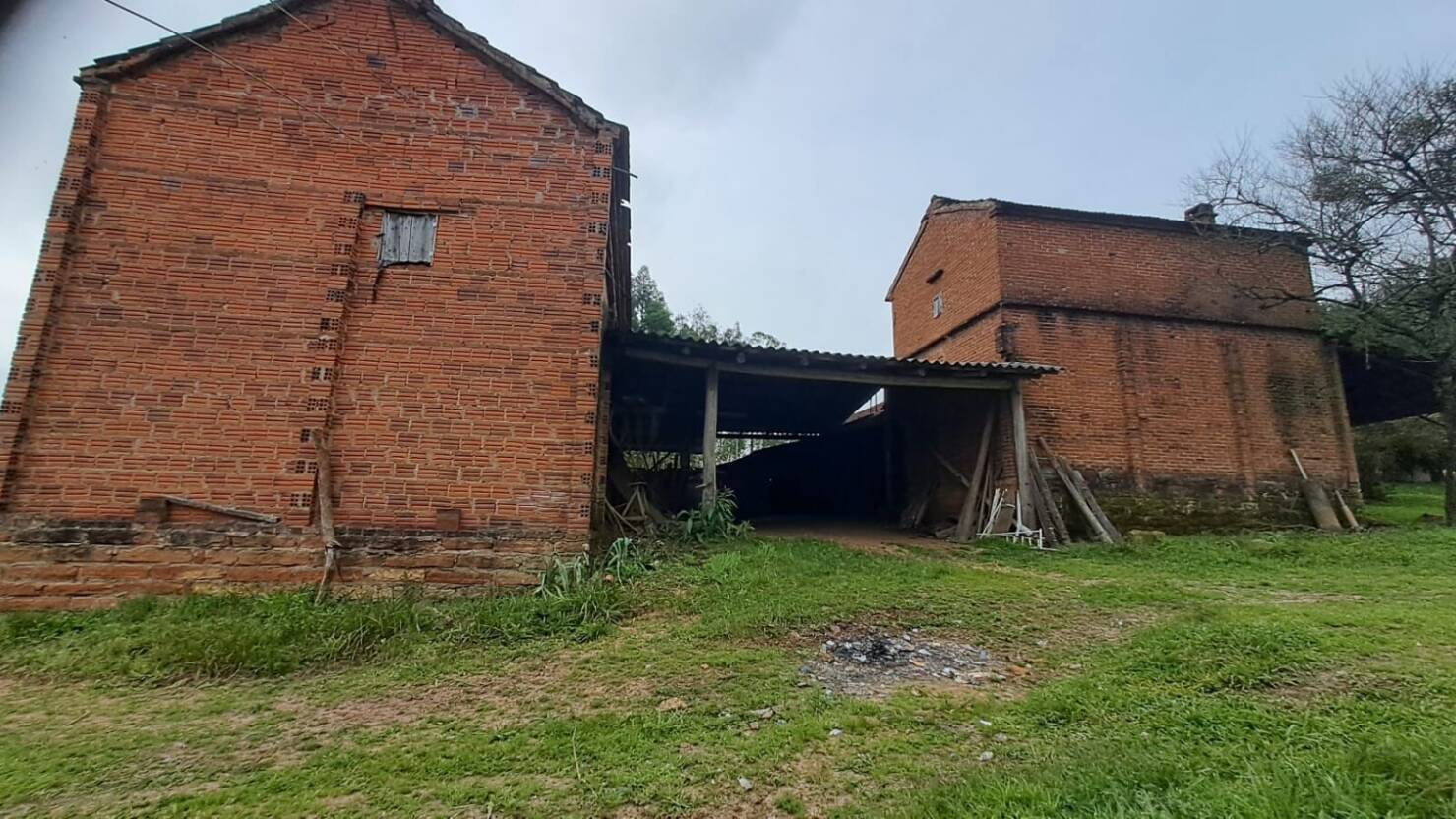 Fazenda à venda com 3 quartos, 180900m² - Foto 10