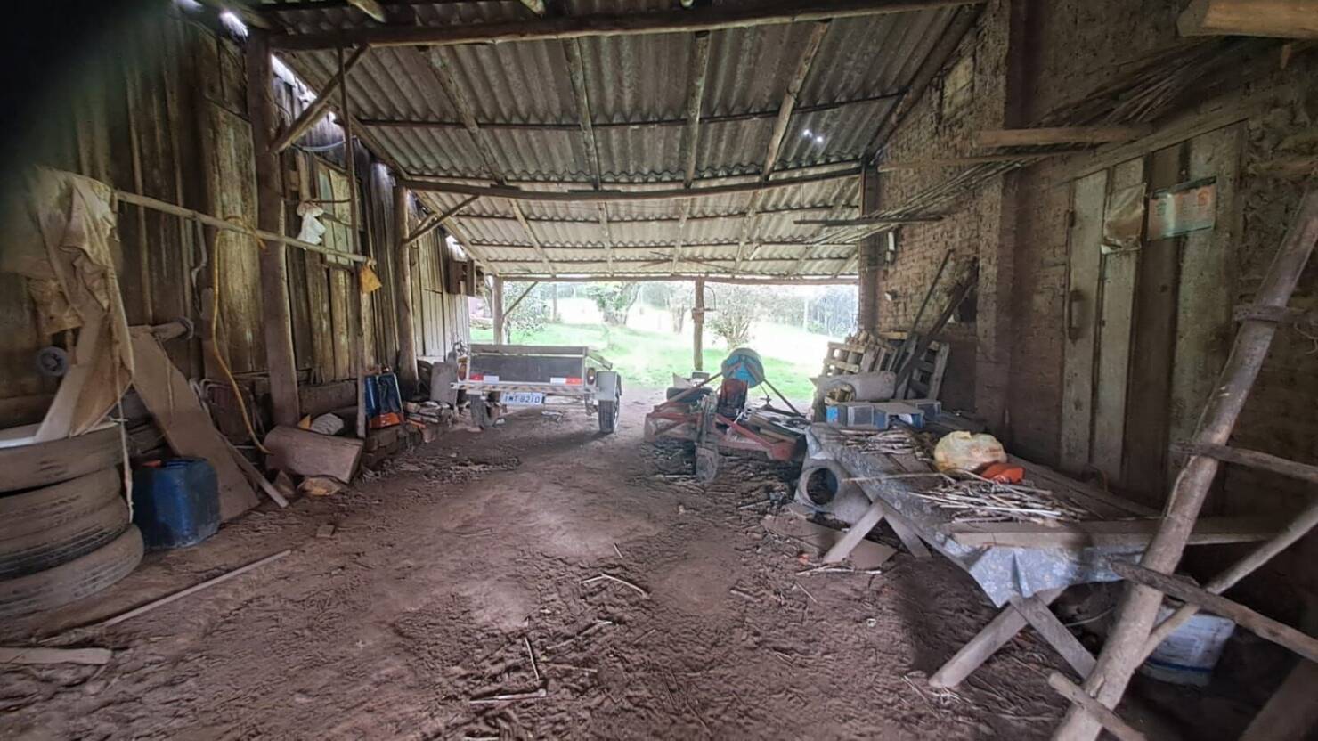 Fazenda à venda com 3 quartos, 180900m² - Foto 14