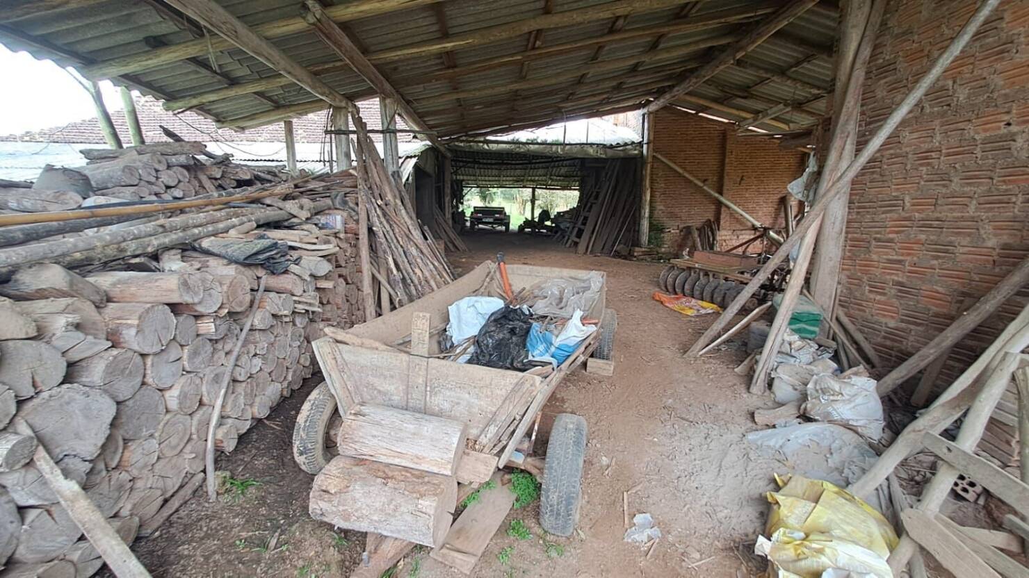 Fazenda à venda com 3 quartos, 180900m² - Foto 19