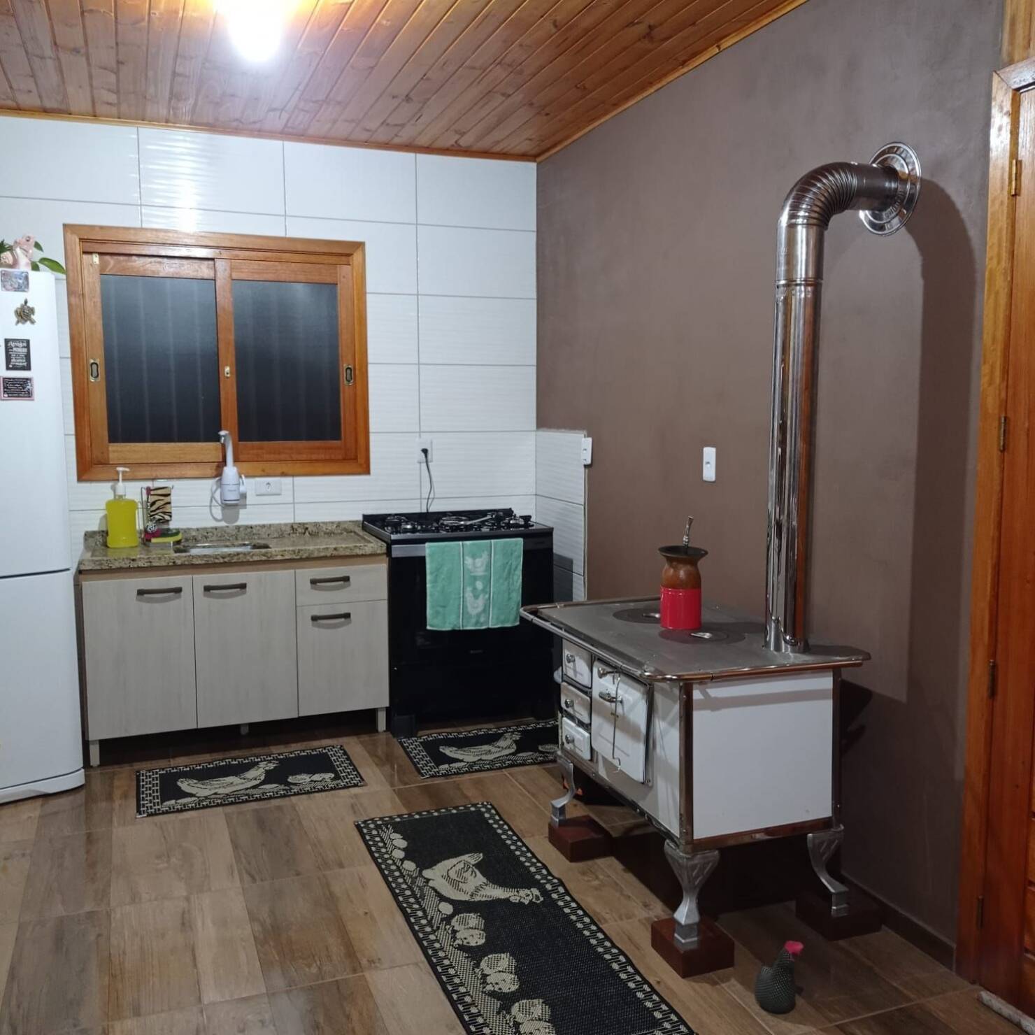 Chácara à venda com 3 quartos, 240m² - Foto 9