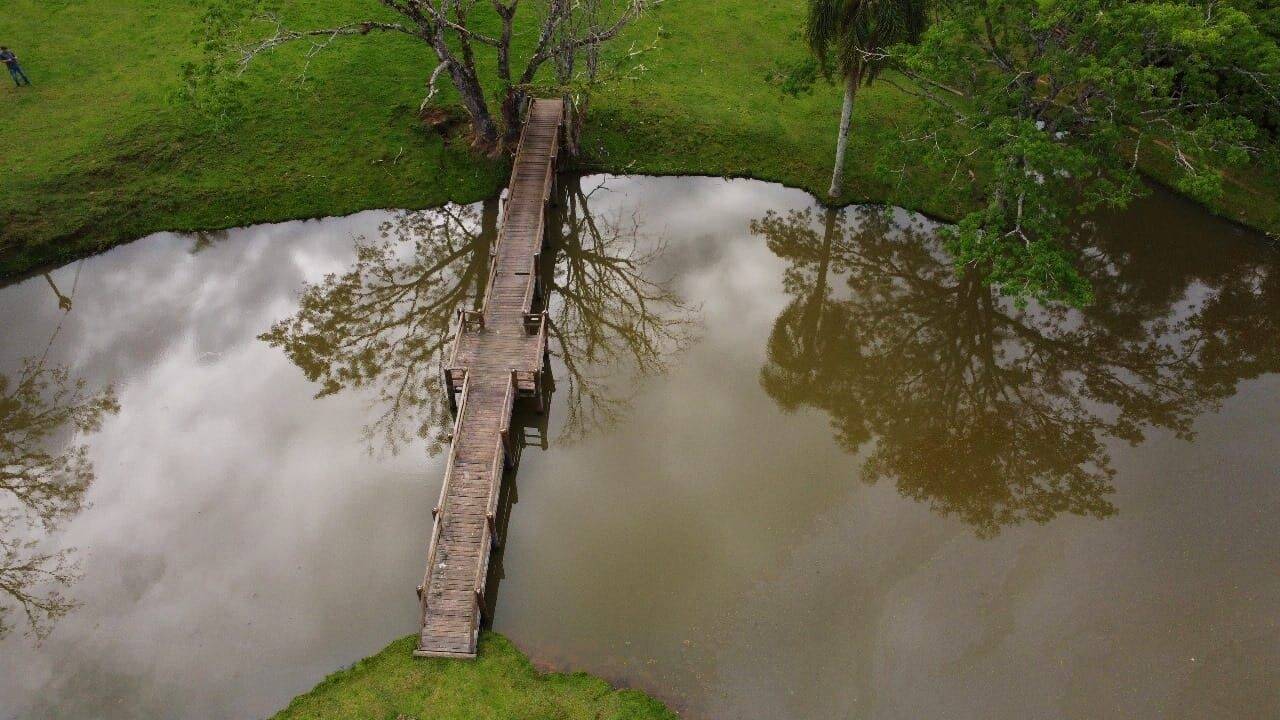 Fazenda à venda com 3 quartos, 400m² - Foto 15