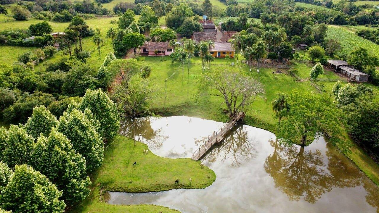 Fazenda à venda com 3 quartos, 400m² - Foto 16