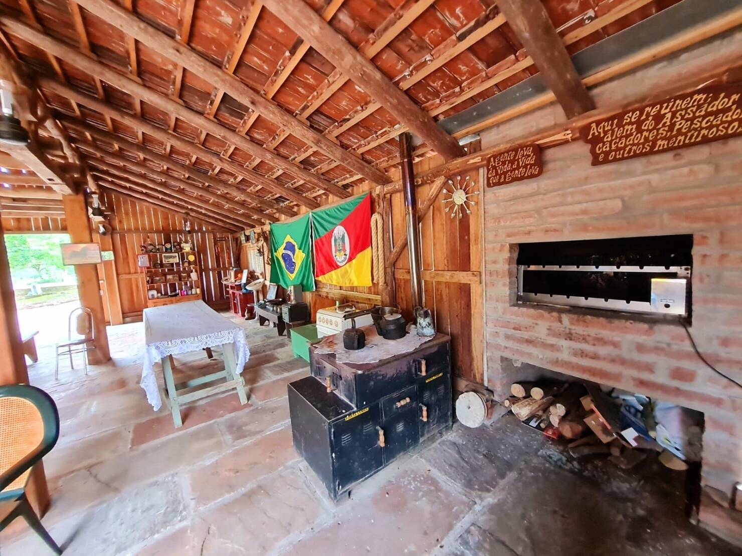Fazenda à venda com 3 quartos, 400m² - Foto 24