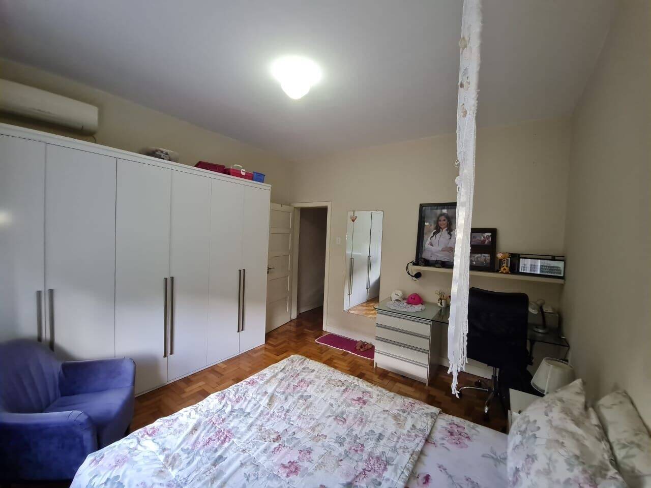 Apartamento à venda com 2 quartos, 127m² - Foto 4