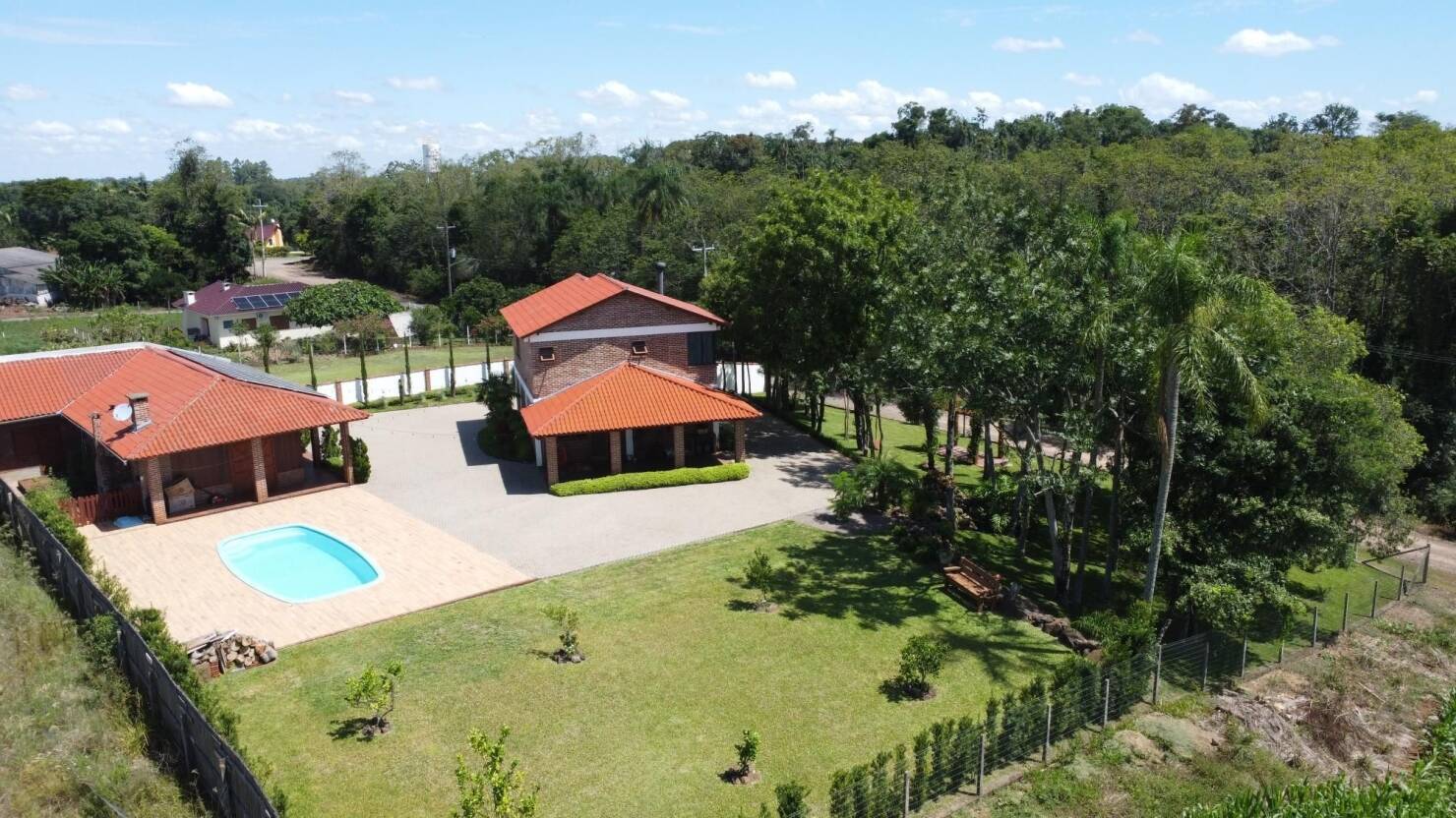 Chácara, 2 quartos, 317 m² - Foto 2