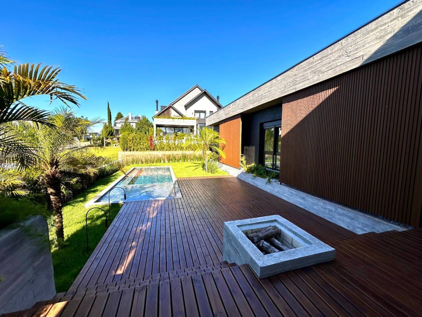 Casa, 3 quartos, 219 m² - Foto 2