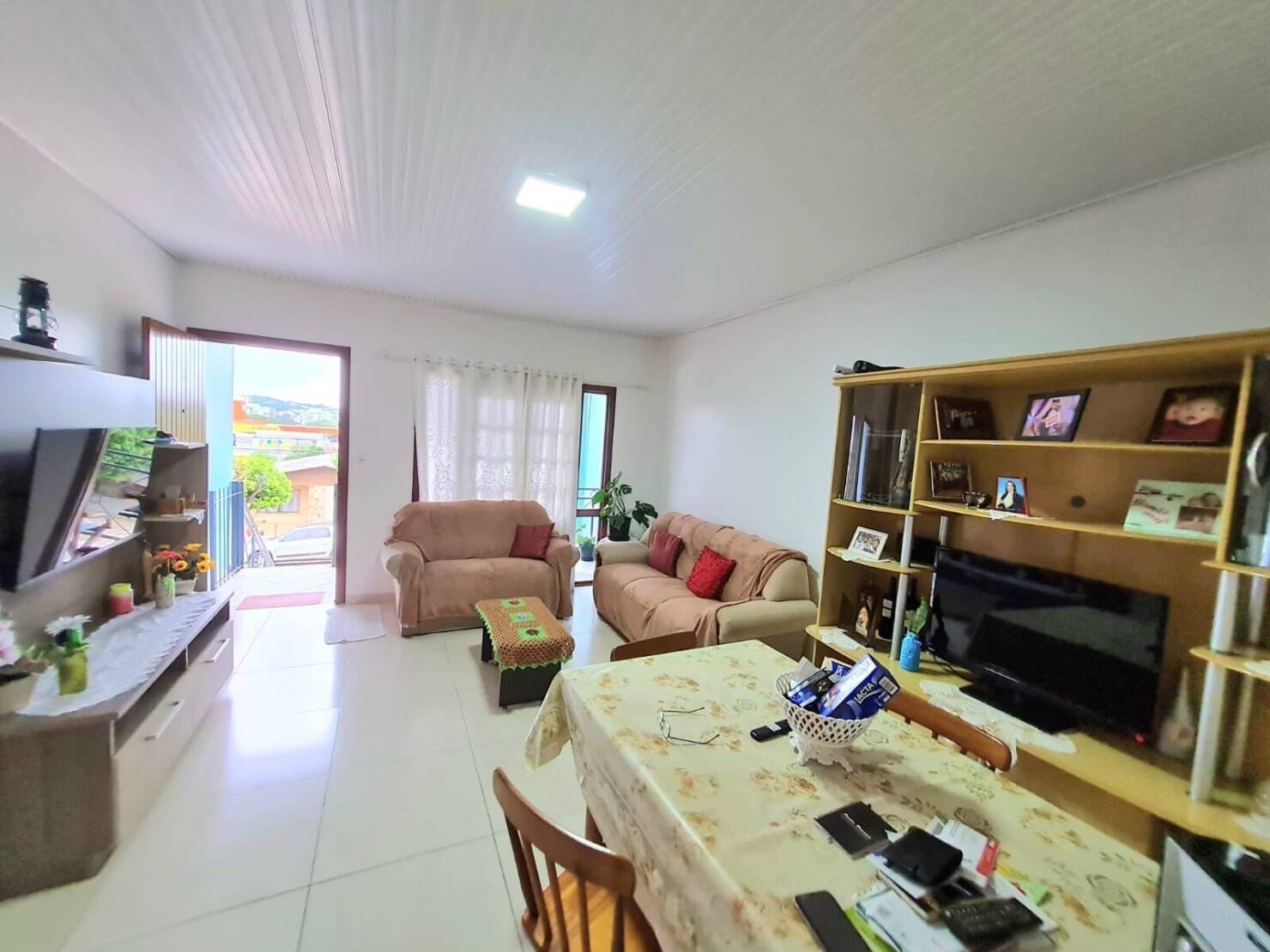 Casa, 3 quartos, 205 m² - Foto 1