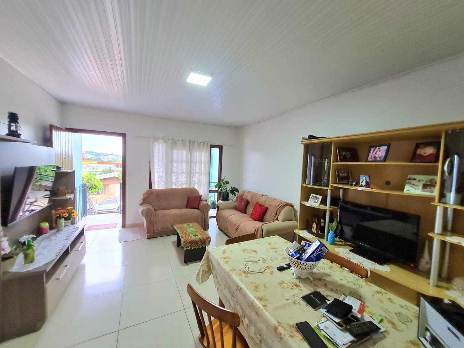 Casa, 3 quartos, 205 m² - Foto 2