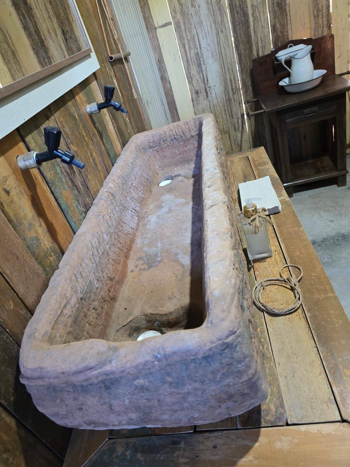 Chácara, 3 quartos, 4684 m² - Foto 9