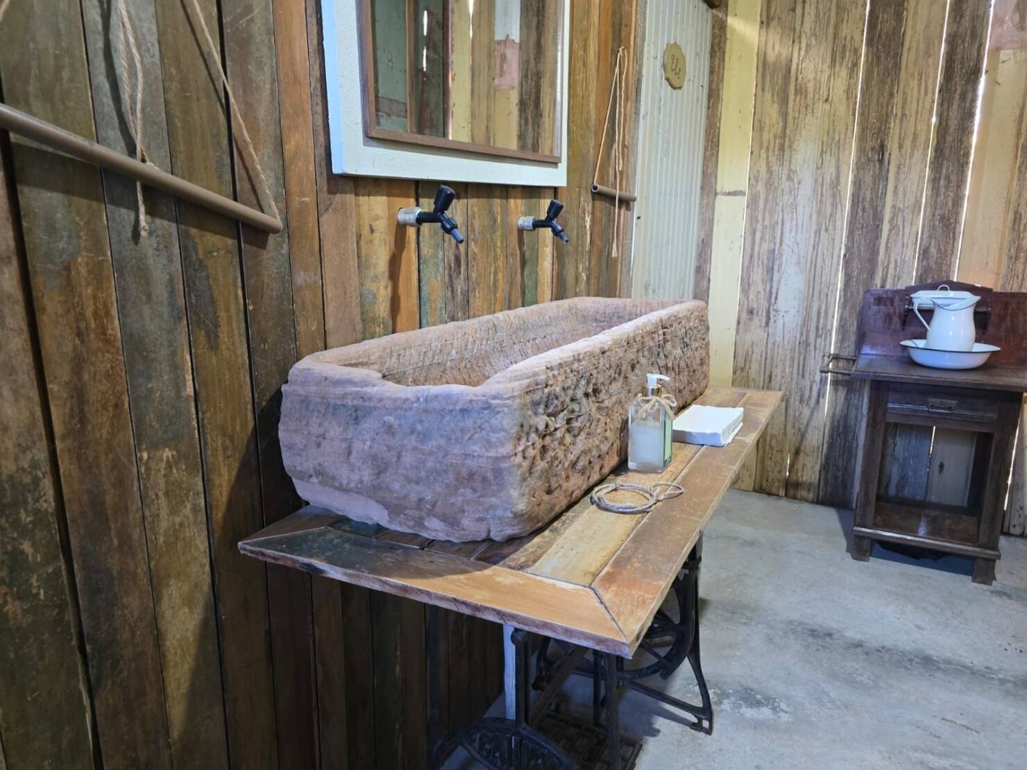 Chácara, 3 quartos, 4684 m² - Foto 12