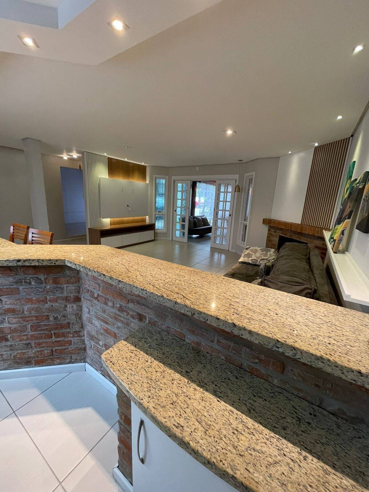 Casa, 3 quartos, 209 m² - Foto 13