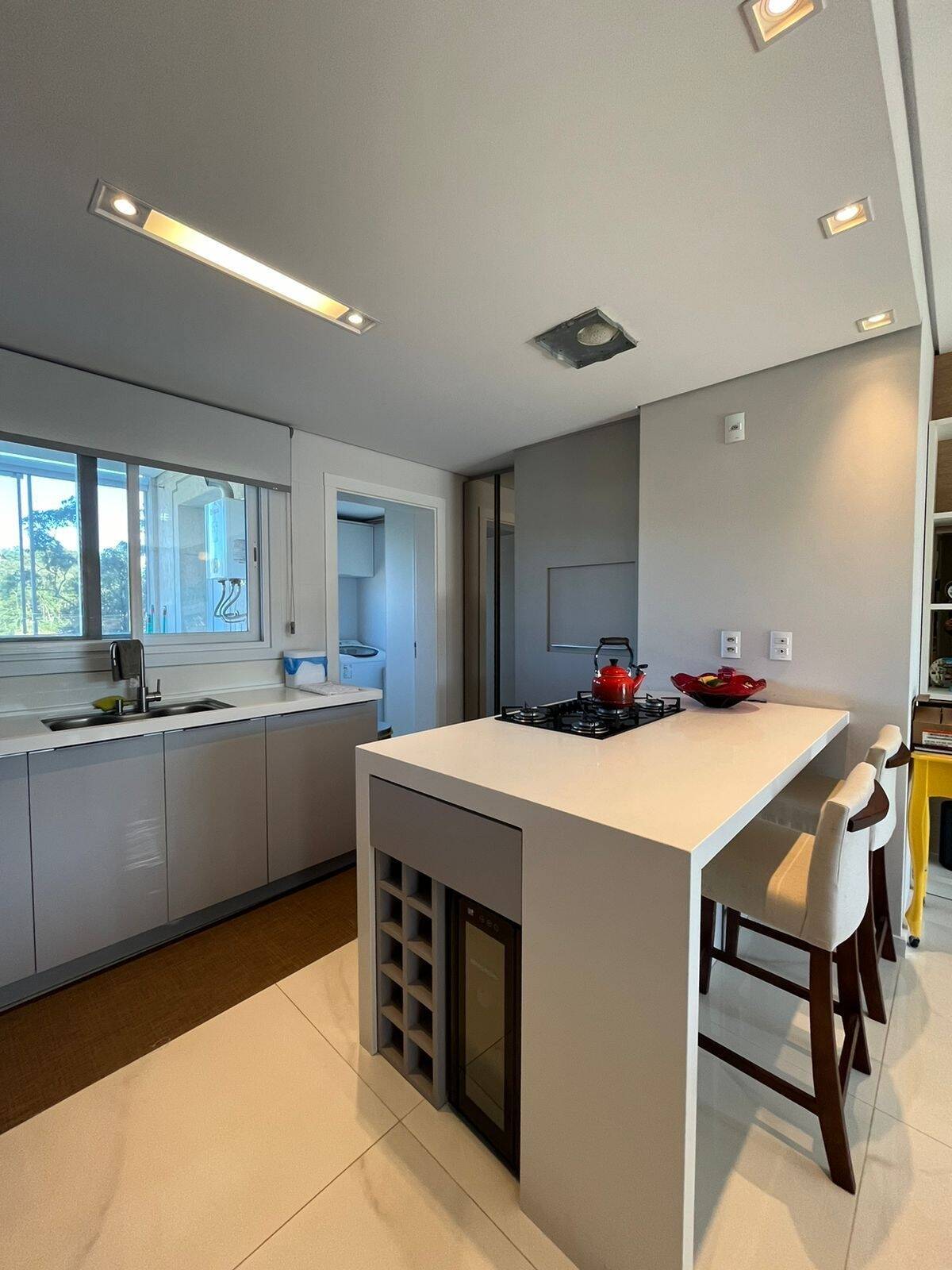 Apartamento à venda com 3 quartos, 126m² - Foto 7