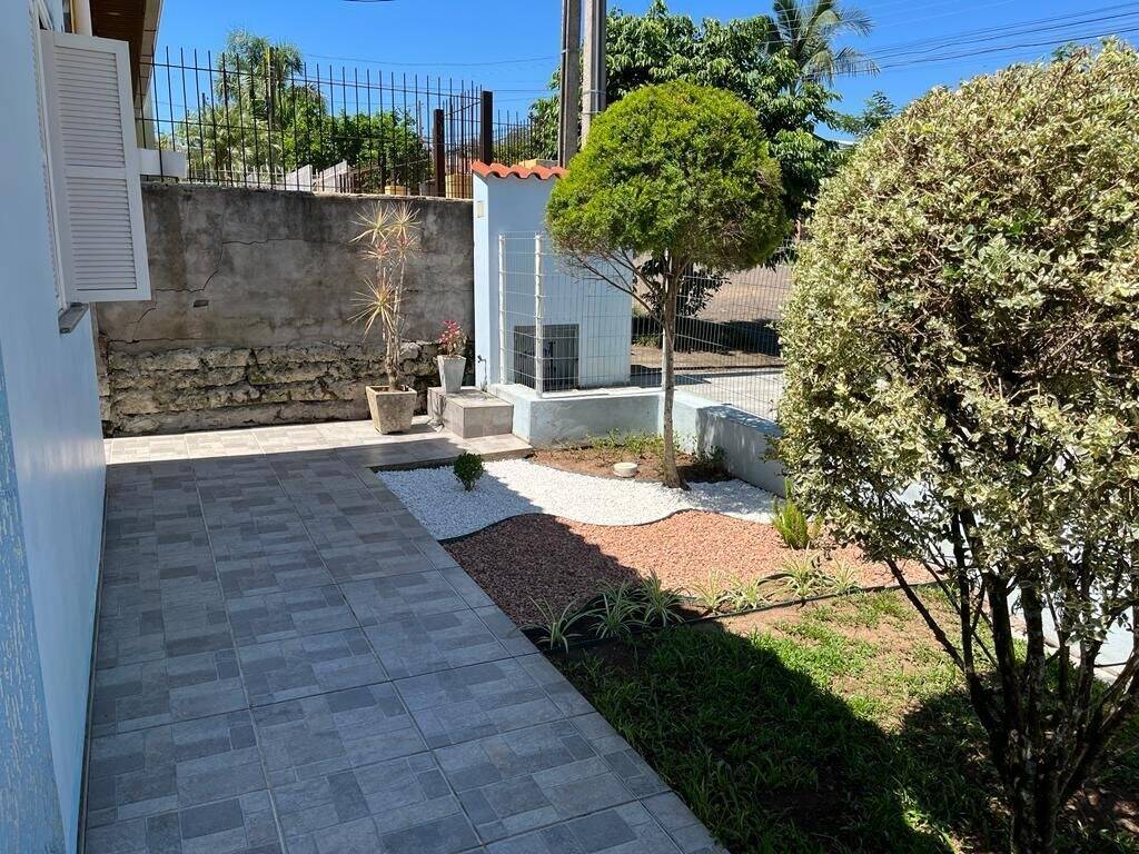 Casa à venda com 3 quartos, 111m² - Foto 8