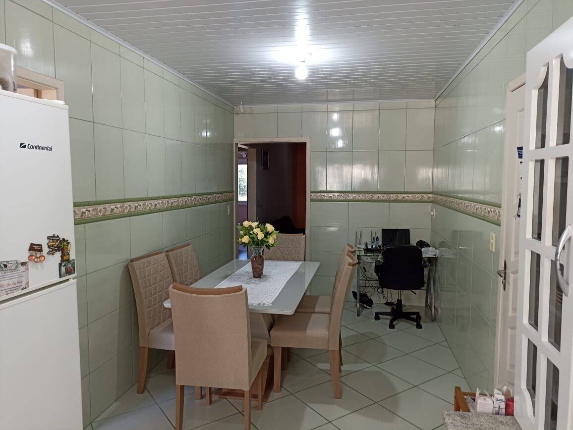 Casa à venda com 3 quartos, 111m² - Foto 10