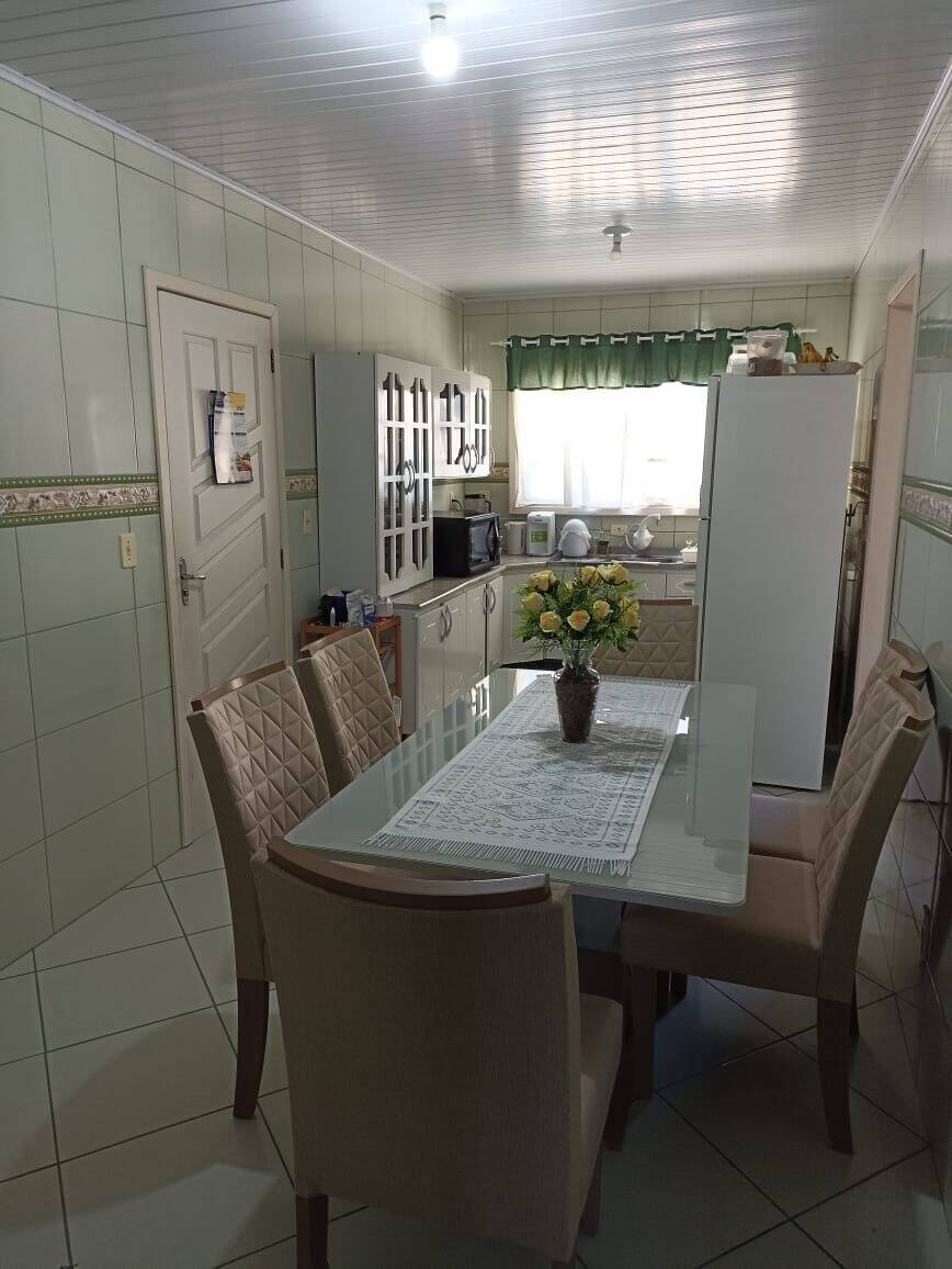 Casa à venda com 3 quartos, 111m² - Foto 11