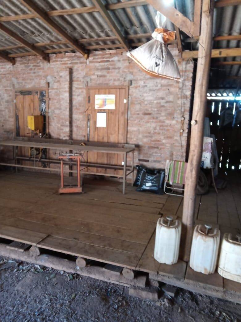 Fazenda à venda com 2 quartos, 90m² - Foto 15