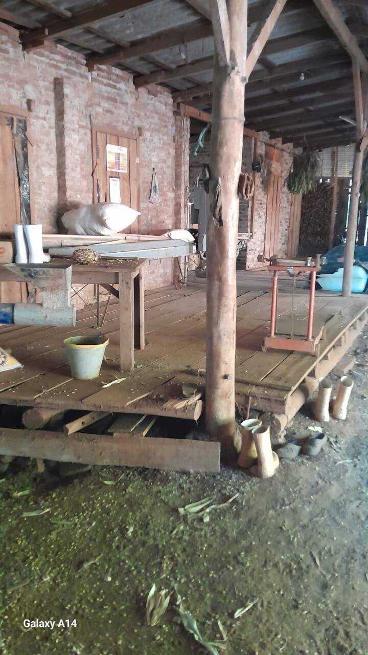 Fazenda à venda com 2 quartos, 90m² - Foto 18