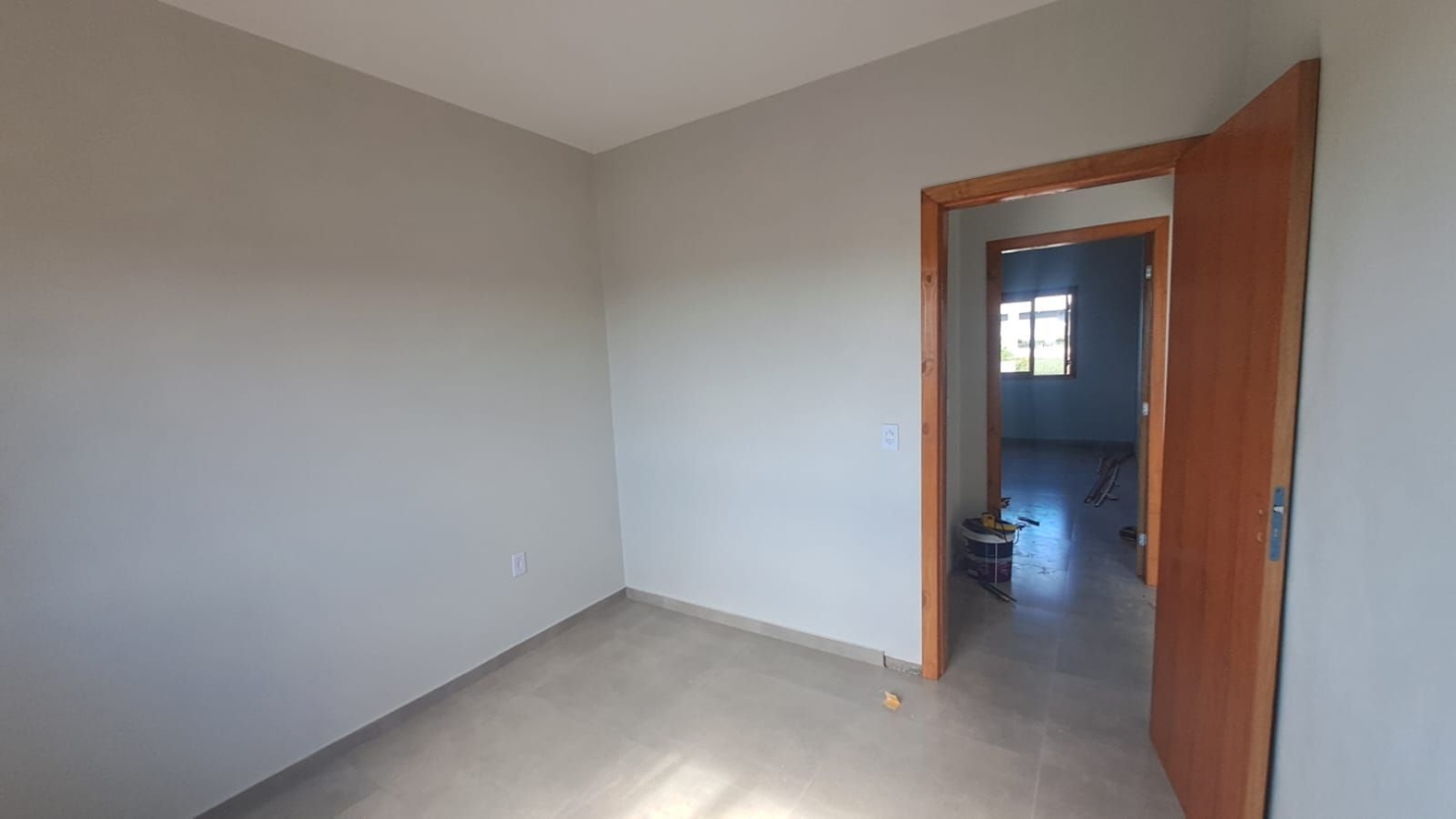 Casa à venda com 2 quartos, 55m² - Foto 1