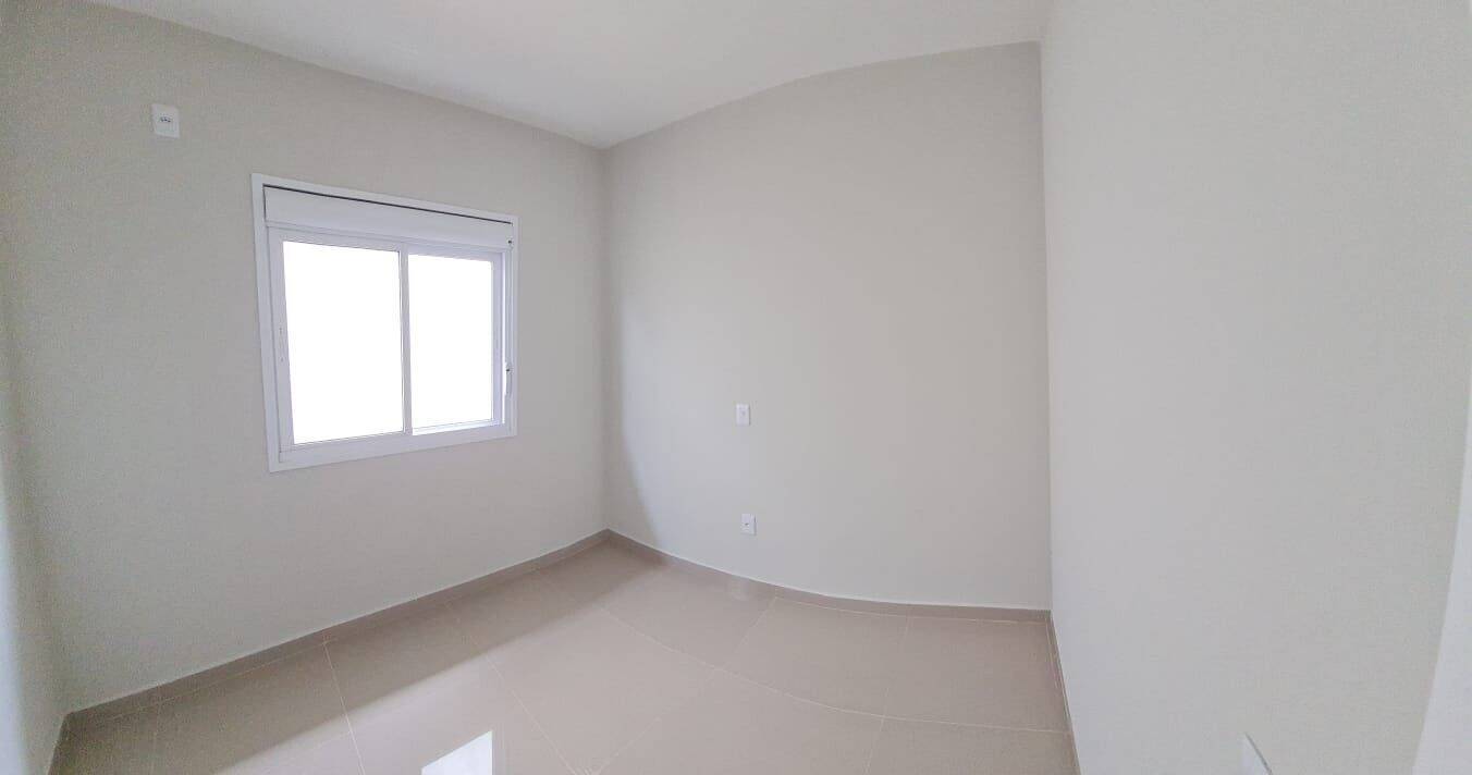 Casa à venda com 3 quartos, 102m² - Foto 15